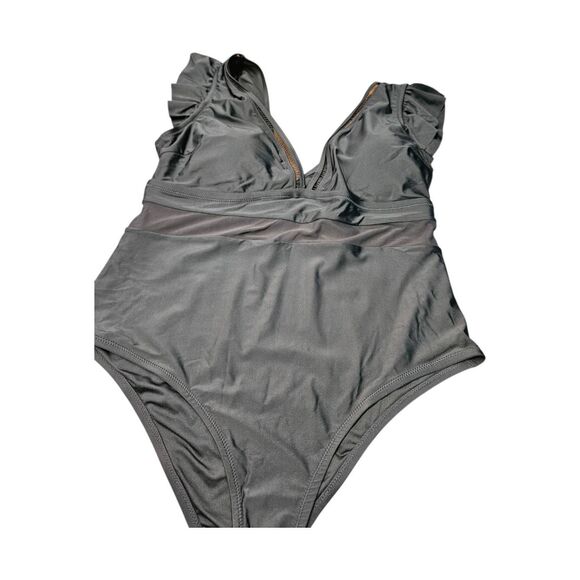 Cupshe Black Deep V One Piece Bathing Swim Suit Womens Size 2X NEW WITH TAGS - Picture 4 of 8